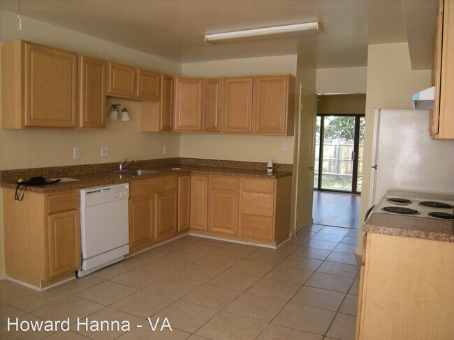 Foto del edificio - 3 br, 2.5 bath House - 123 Windsor Pines W...