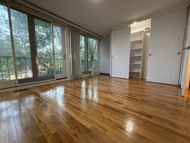 Foto del edificio - 2132 N Lincoln Ave