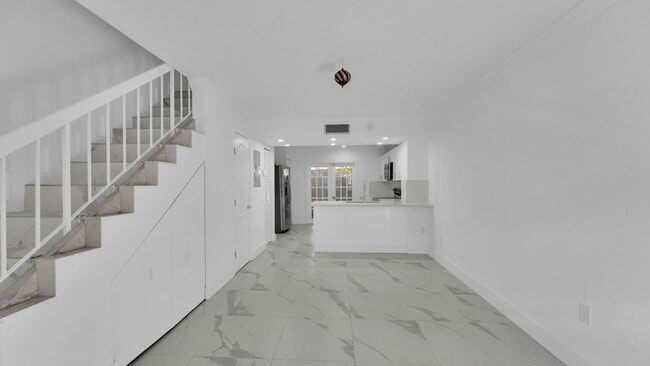 Building Photo - 1917 SW 107th Ave