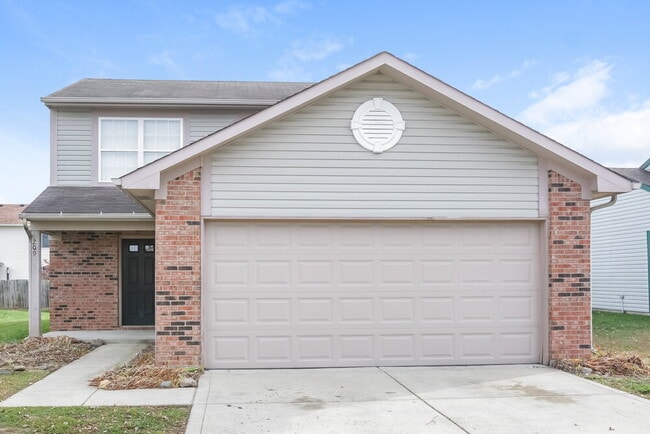 Building Photo - 209 Bent Stream Ln