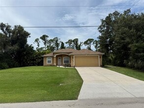 Building Photo - 1389 Oregon Ln
