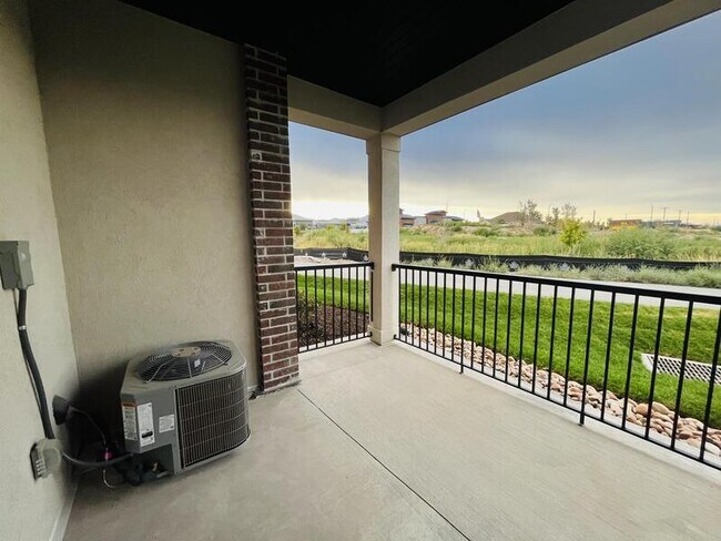 Foto del edificio - 4574 Voight Ln