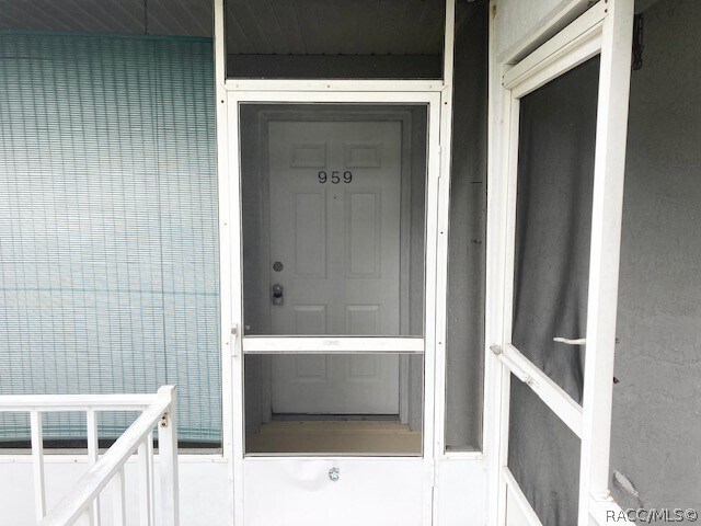 Building Photo - 959 SE Mayo Dr