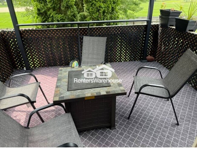 Foto del edificio - 9712 Hames Ct S