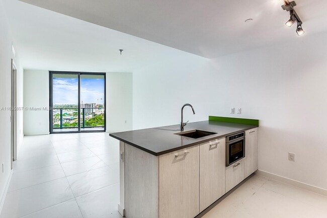 Photo - 501 NE 31st St Apartment