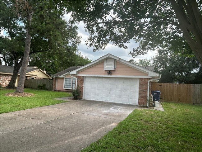 Foto del edificio - 18519 Sweetjasmine Ln
