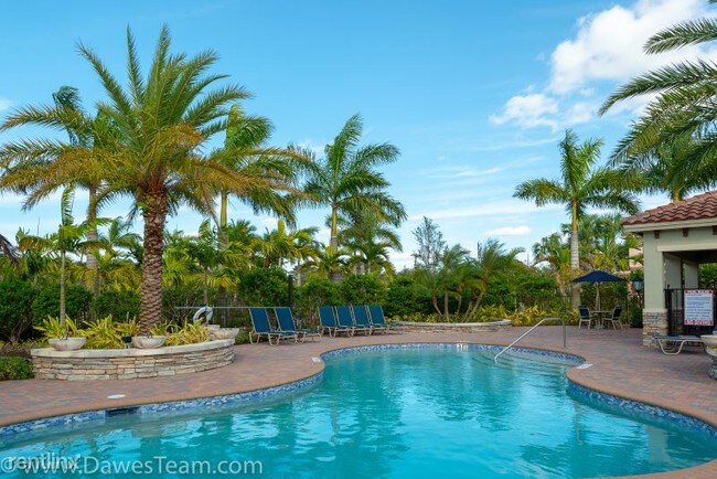 Building Photo - 3 br, 2.5 bath Townhome - 143 SW 127th Ter