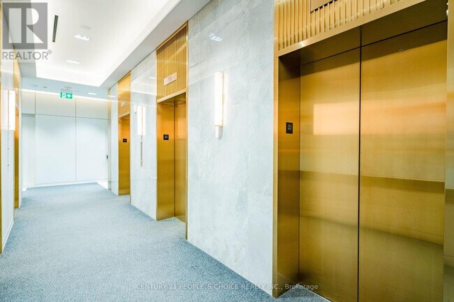 Photo du bâtiment - 950 Portage Pkwy