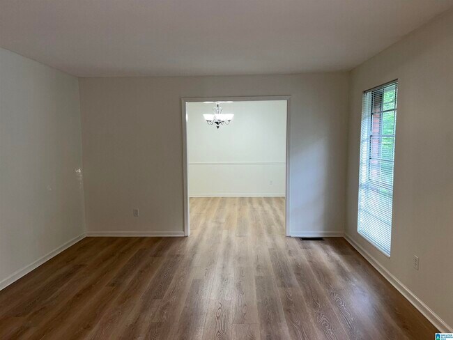 Foto del edificio - 81 Brookview Ln