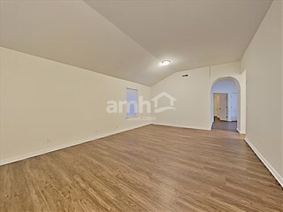 Foto del edificio - 2187 Spring Hill Cir