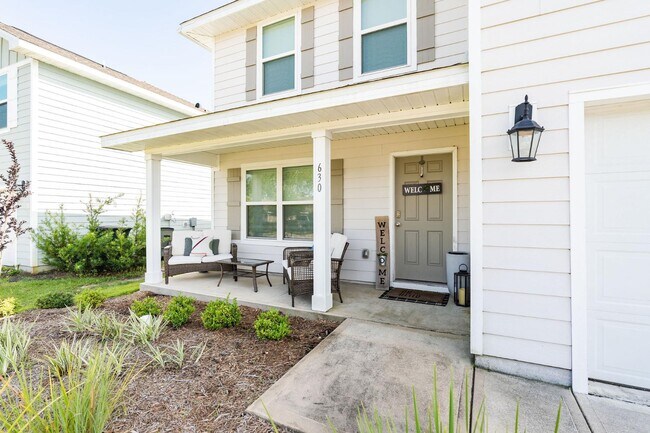 Foto del edificio - 630 Earl Godwin Rd