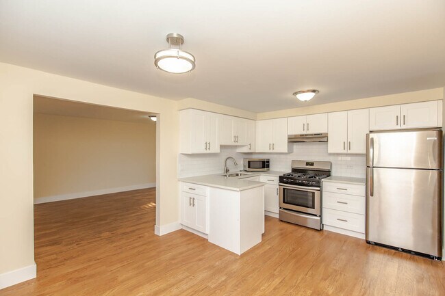 Building Photo - 3025 N Harlem Ave