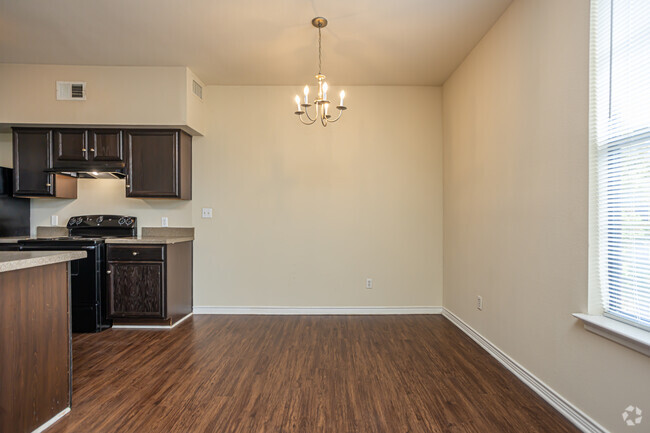 1HAB, 1BA - 712 ft² - Reserve at Jefferson Crossing