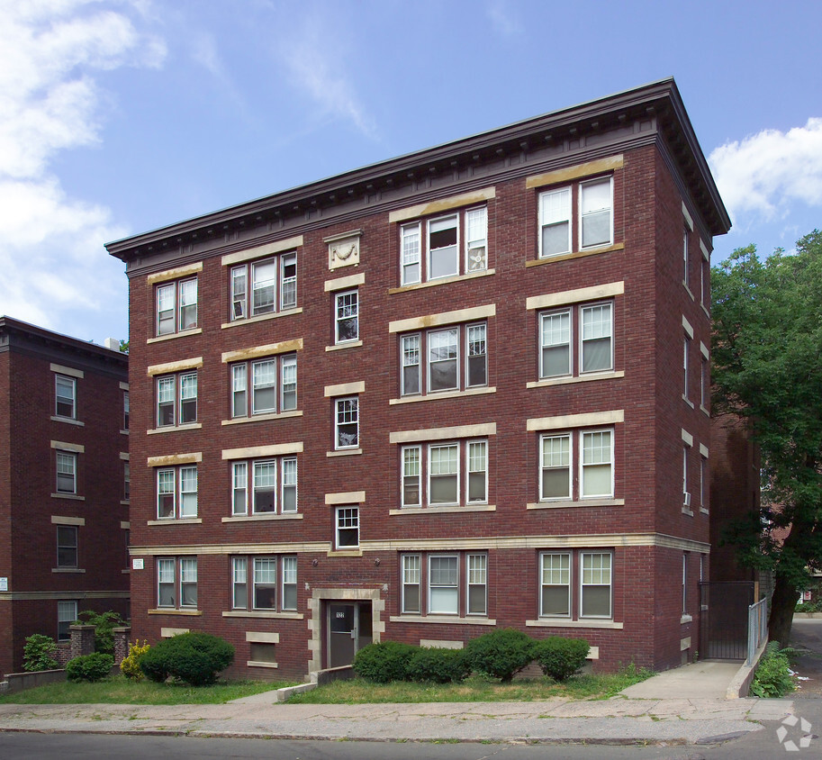 Building Photo - Springfield Gardens