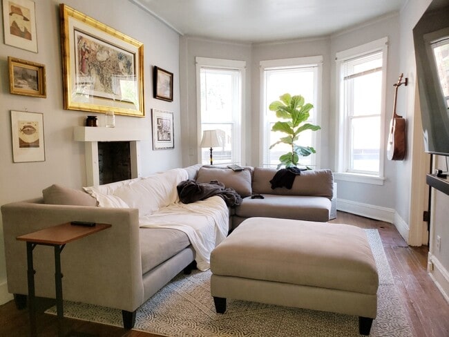 Building Photo - 3508 N Broadway