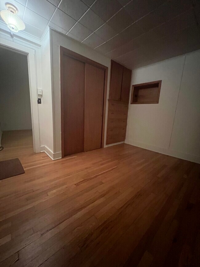 Foto del edificio - 317 Vestal Rd