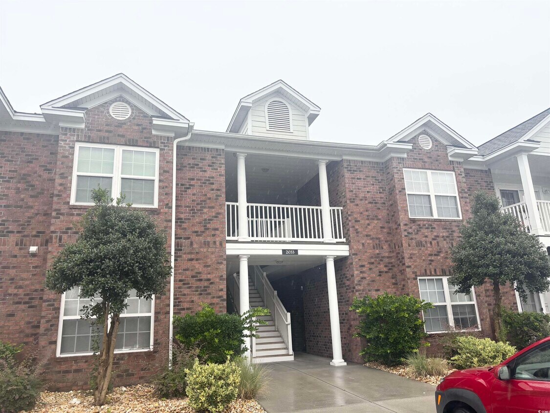 Primary Photo - 2033 Silvercrest Dr