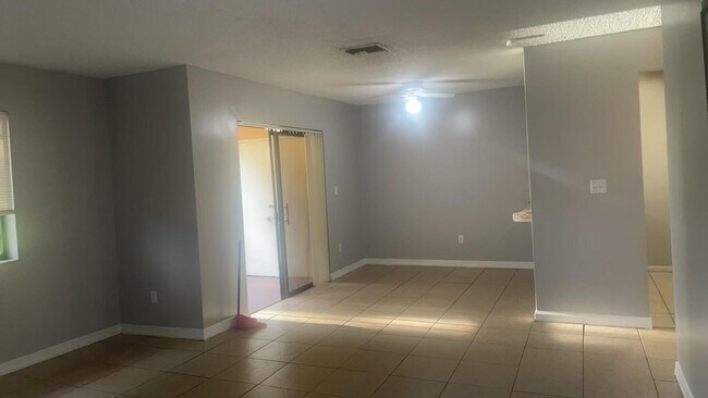 Foto del edificio - 6013 10th Ave N