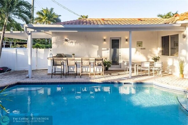 Foto del edificio - 1116 N 13th Ct