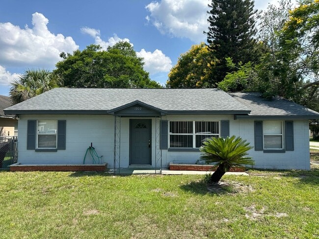 Winter Park Corner Lot - Winter Park Corner Lot House