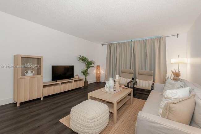Foto del edificio - 2301 Collins Ave