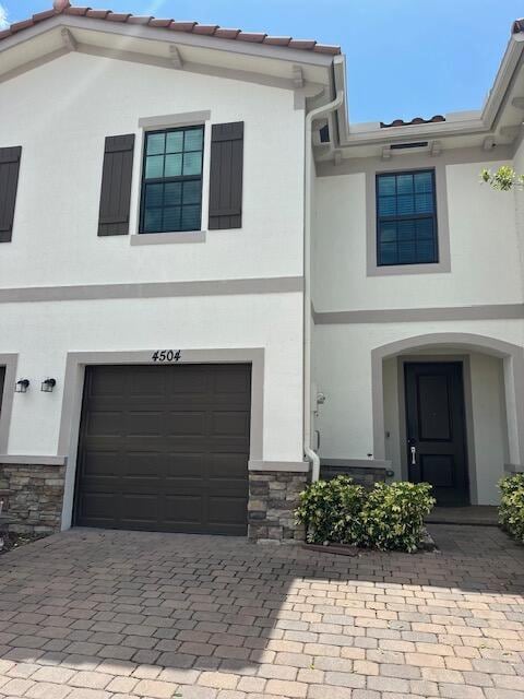 Building Photo - 4504 Hartwell Ln