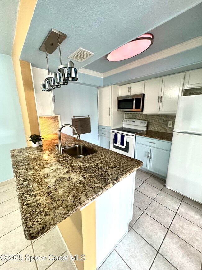 Foto del edificio - 624 Ridge Club Dr