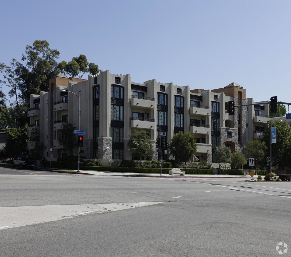Foto del edificio - Toluca Lake