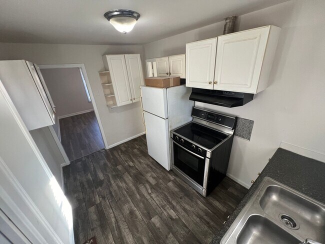 Building Photo - Charming 3-Bedroom Single Family Home – Mo...