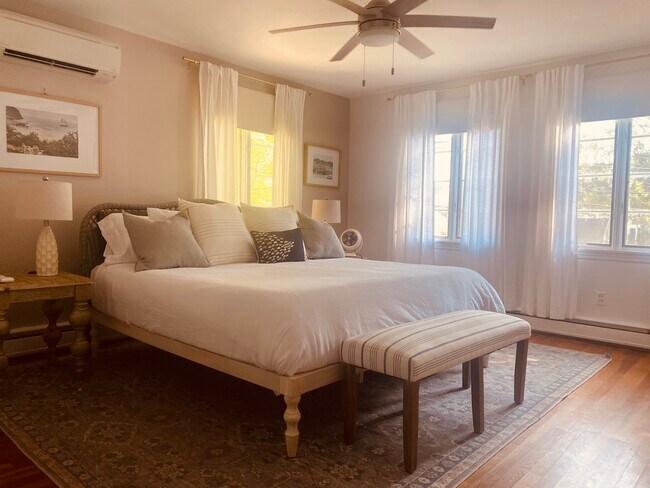 Building Photo - 134 Lincoln St