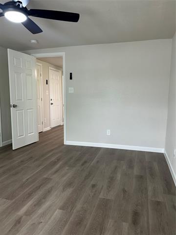 Building Photo - 407 N Justin Ave