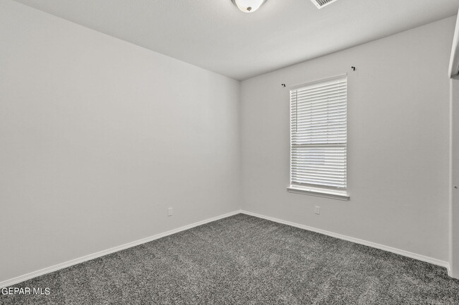 Building Photo - 7352 Frostline Pl