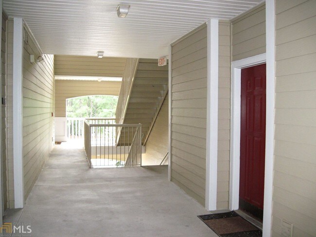 Building Photo - 326 Pembroke Cir