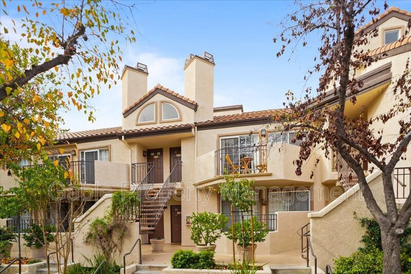 Primary Photo - 24153 Del Monte Dr.