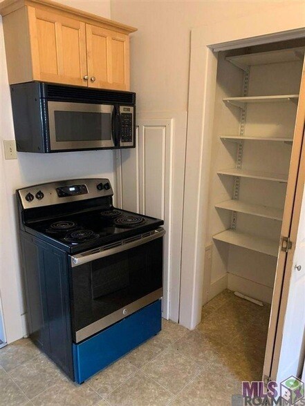 Photo - 167 6th St House