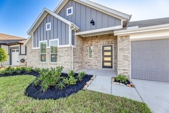 Building Photo - 4802 Seabourne Landing Dr