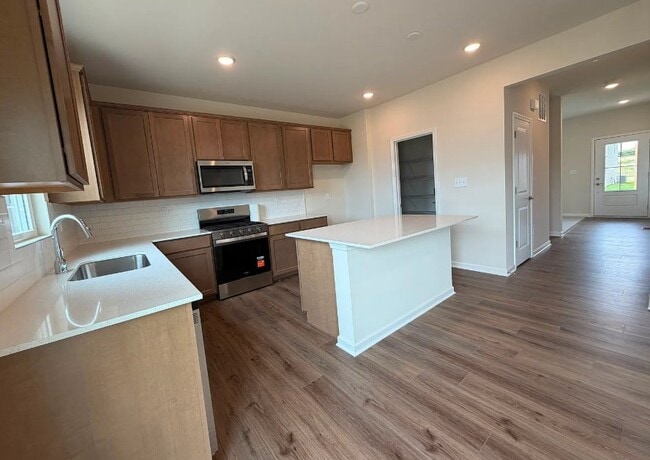 Building Photo - 16935 Aiken Rdg Cir