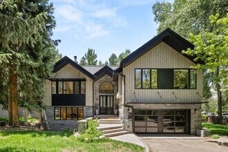 Building Photo - 777 Castle Creek Dr