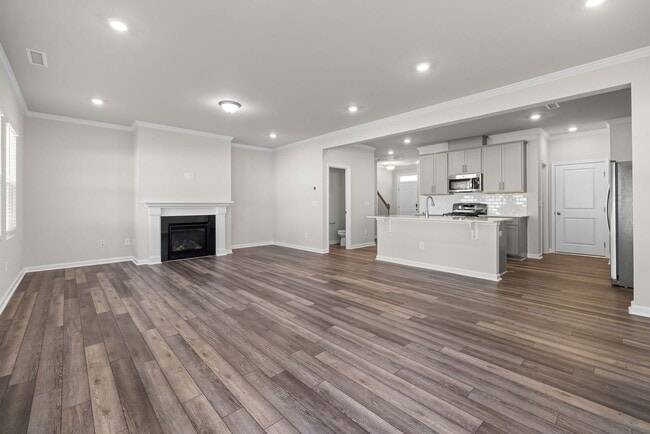 Foto del edificio - Modern Luxury Meets Convenience – Discover The Chadwick at Harlowe Point, Minutes from RTP & Down...