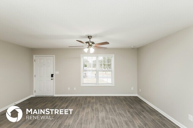 Building Photo - 1091 Woodwind Dr