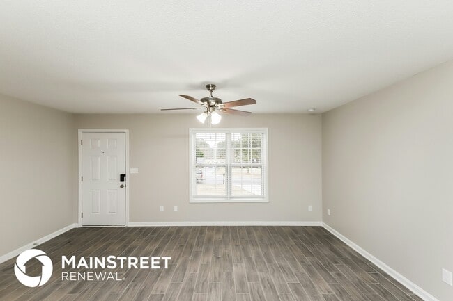 Foto del edificio - 1091 Woodwind Dr