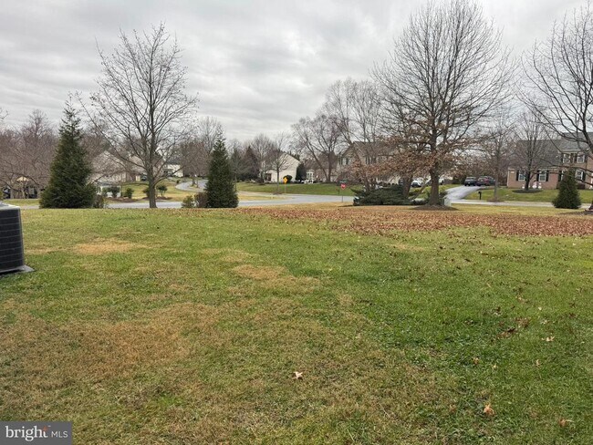 Foto del edificio - 5801 Winding Oaks Ct