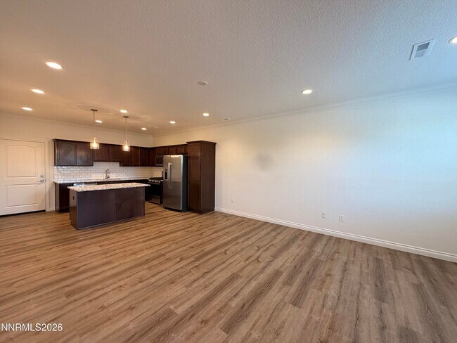 Building Photo - 18659 Village Center Dr