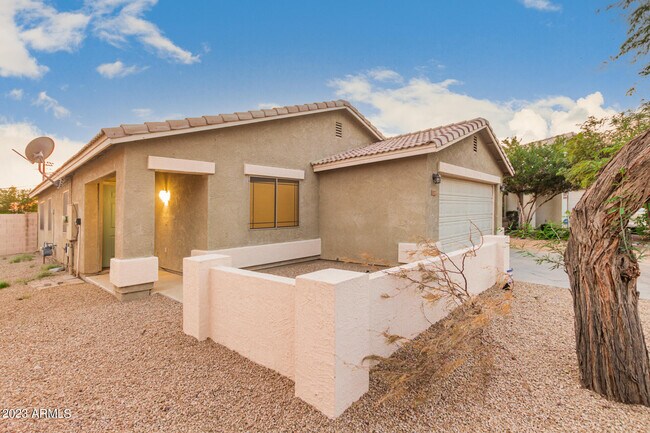Foto del edificio - 3322 S 66th Ln