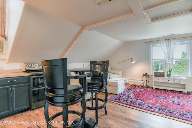 Foto del edificio - 69 Embury Ave