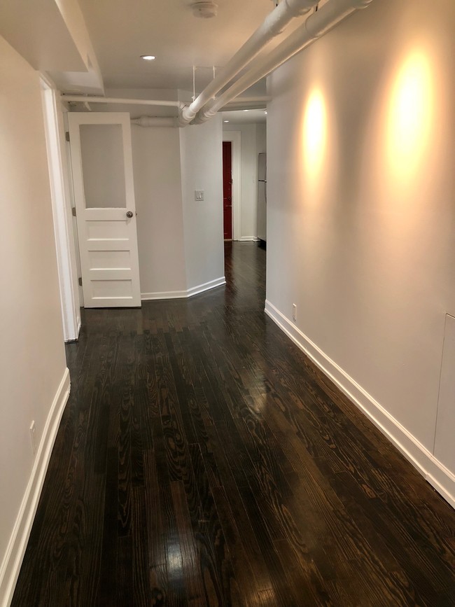Foto del edificio - 2031 W Greenleaf Ave