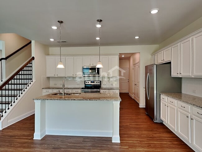 Foto del edificio - 4911 Trayton Ave