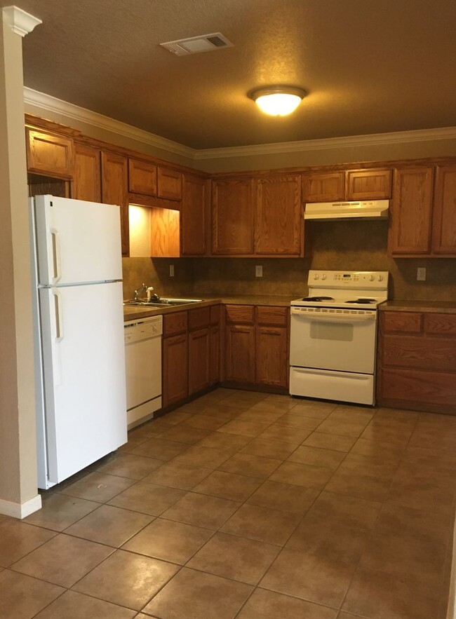 Building Photo - 1303 Powder River Dr