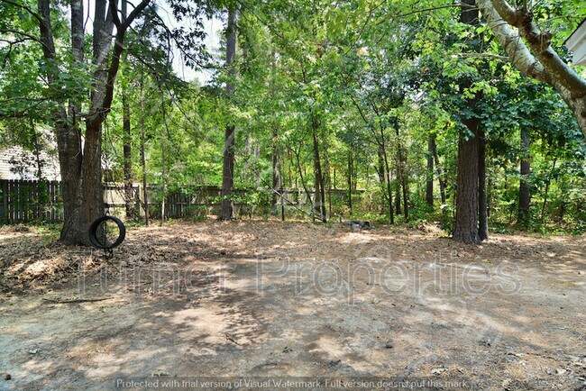 Foto del edificio - 121 Manorwood Ct