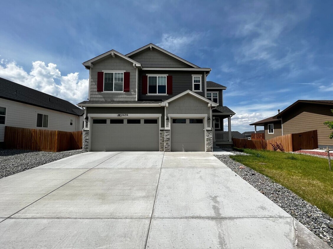 Primary Photo - Gorgeous 6 Bed, 5 Bath House in West Windsor!